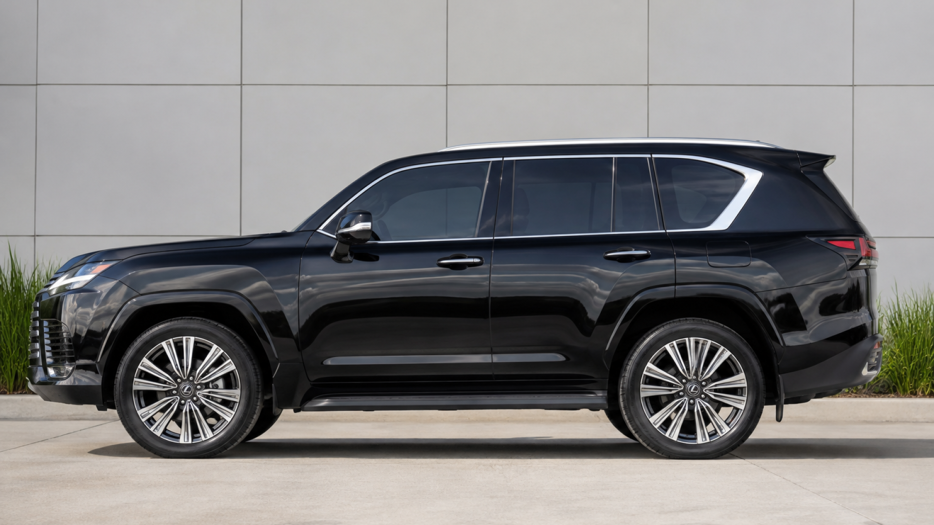 2024 Lexus LX 600 For rent