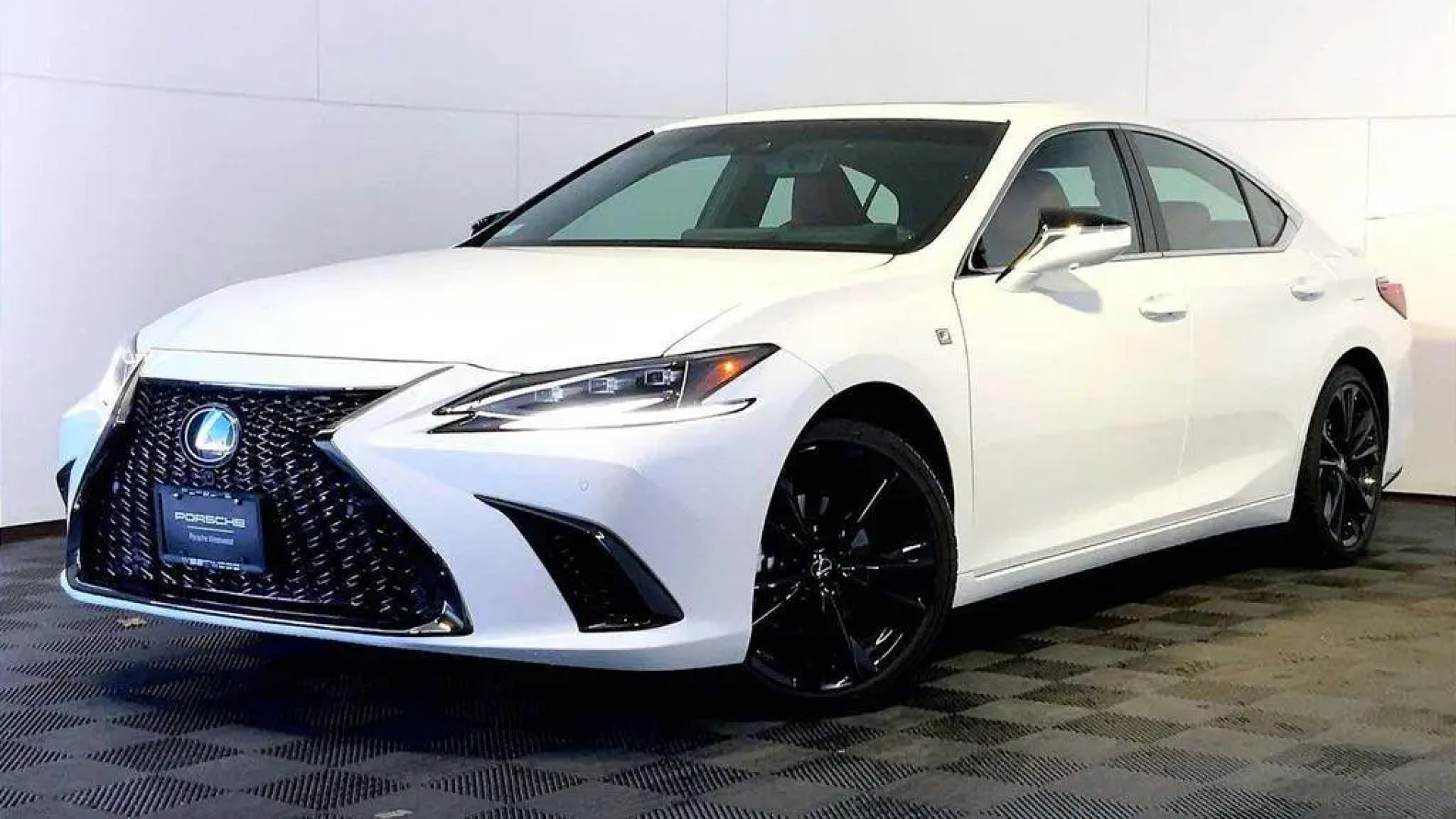 Lexus ES 350 F Sport 2024