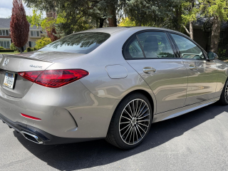 Mercedes-Benz C300 4MATIC 2024