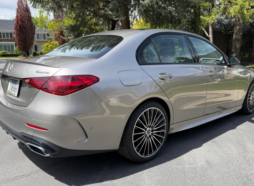 Mercedes-Benz C300 4MATIC 2024